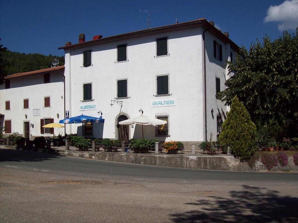 Albergo Ristorante Gualtieri Barberino di Mugello Exterior foto